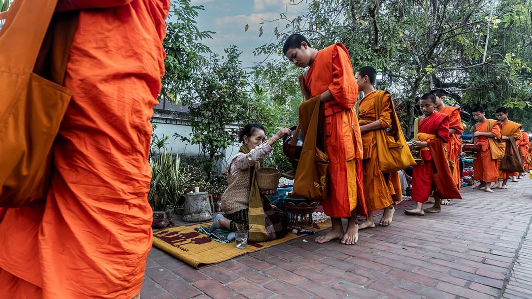 Morning Alms, Laos